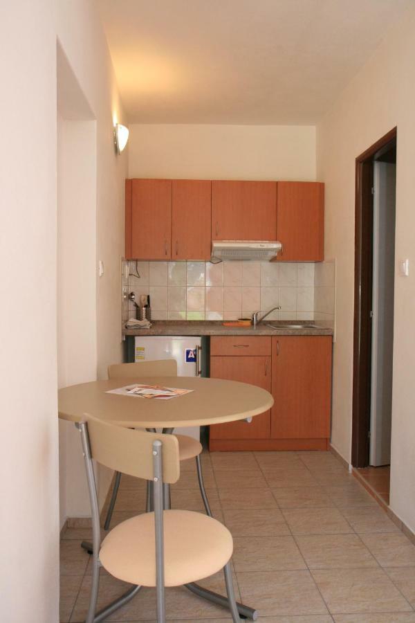 Penzion Atlas Štúrovo Exterior foto